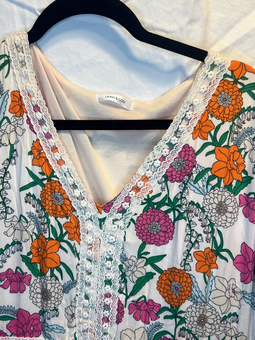 Floral Tiered V-Neck Women's Dress in White with Pink & Orange Flowers 2X - Picture 3 of 9